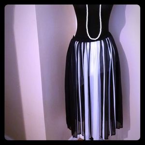 Eva mendes black white pleat skirt